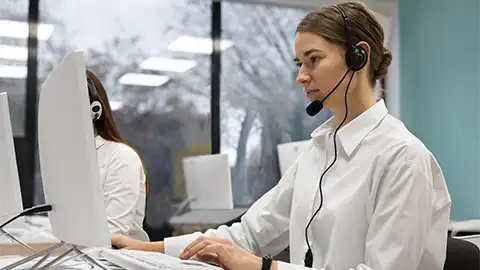 Skontaktuj się z nami